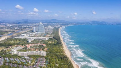 泰国游降温游客转向三亚：22万一晚酒店被订光，春节机票涨价近一倍