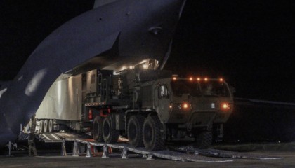 弹劾案被推迟，莎拉强硬表态，马科斯无意下台，想要永久掌权