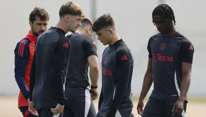 定了！曼联今夜激战东盟全明星！阿莫林32虎将名单曝光，加纳乔梅努领衔，独家观赛指南奉上！