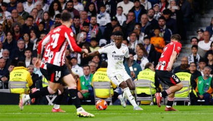 西甲-巴尔韦德补时世界波绝杀 皇马1-0毕巴落后榜首4分