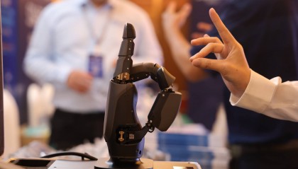 深圳上演“机器人觉醒秀”，听听大咖怎么说