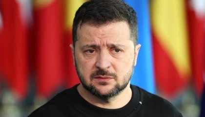 泽连斯基吐槽上菜单：“我们所有的方案都是美国人制定的”