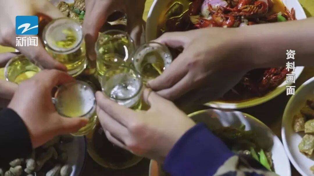 儿子陪父亲处理无证驾驶，没想到自己也成了“主角”，紧急提醒…