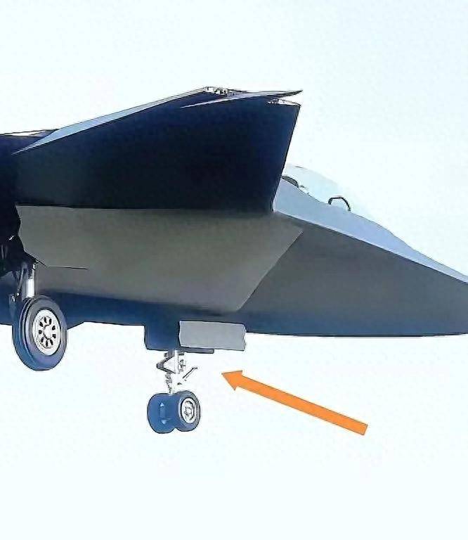 10万吨，90架舰载机，激光武器，福建舰服役时美方关注004核航母