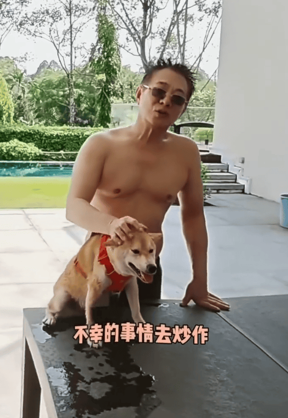 考古|李连杰晒游泳照状态重返巅峰!武打多年受伤频繁又患甲亢,功夫皇帝一路走来太不易